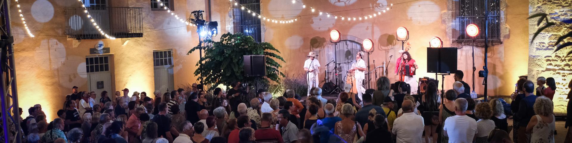 Ambigram Saint Sernin 1780