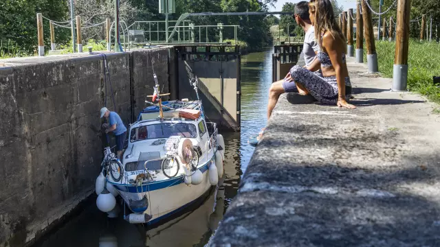 Lock on the Canal du Centre
