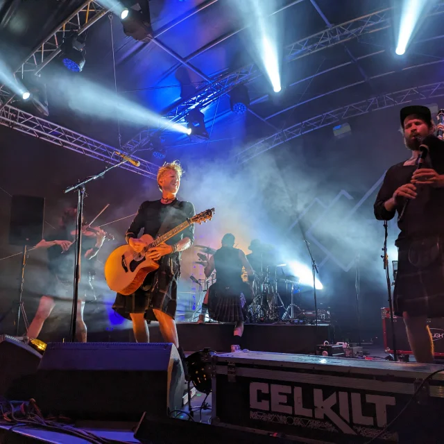 Notes d'Été esplanade Condorcet au Creusot, août 2024.