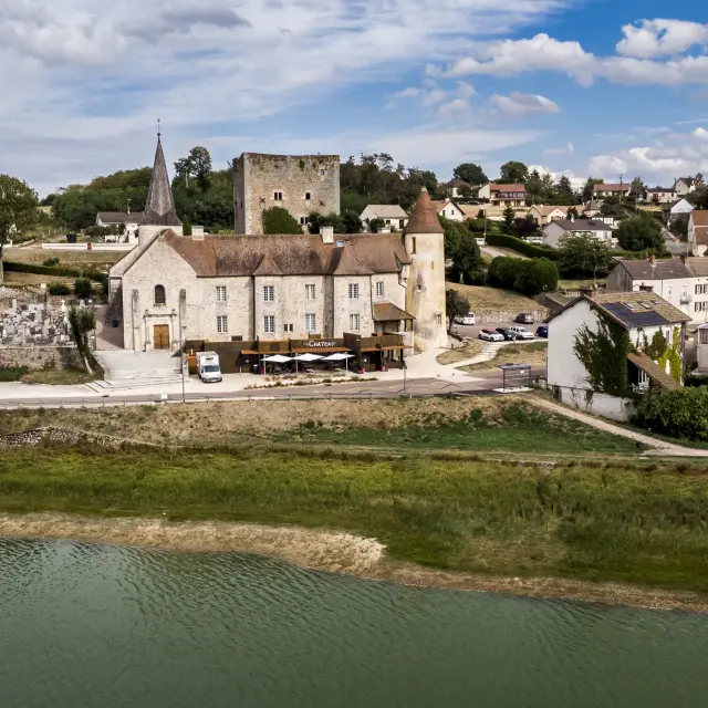 Saint-Sernin-du-Bois.
